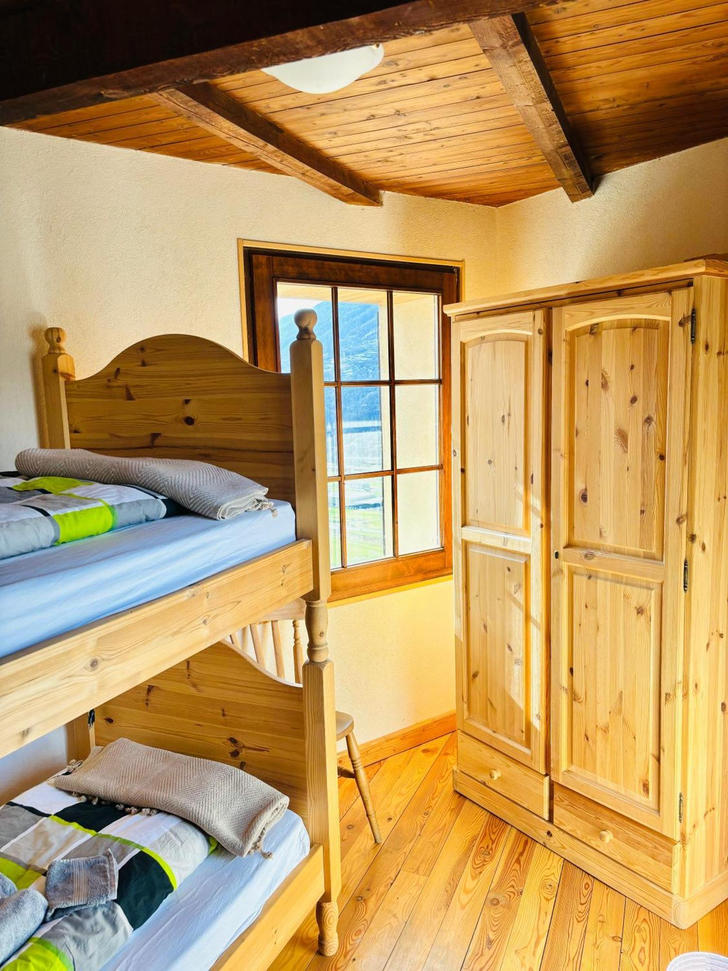 Foppoli Castle, Private 11Th Century Fortress With Panoramic View, Sauna And Hot Tub Overlooking The Valtellina Mazzo di Valtellina Eksteriør billede